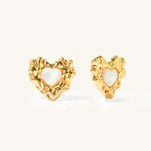 QM – 18k Gold Plated Heart Shape Pearl Stud Earrings